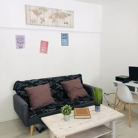 2 Pièces renové au centre NICE place GARILABI PORT Apartamento *